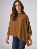 Fine knit organic cashmere poncho with fringes image number 36