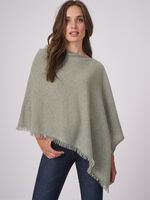 Fine knit organic cashmere poncho with fringes image number 40