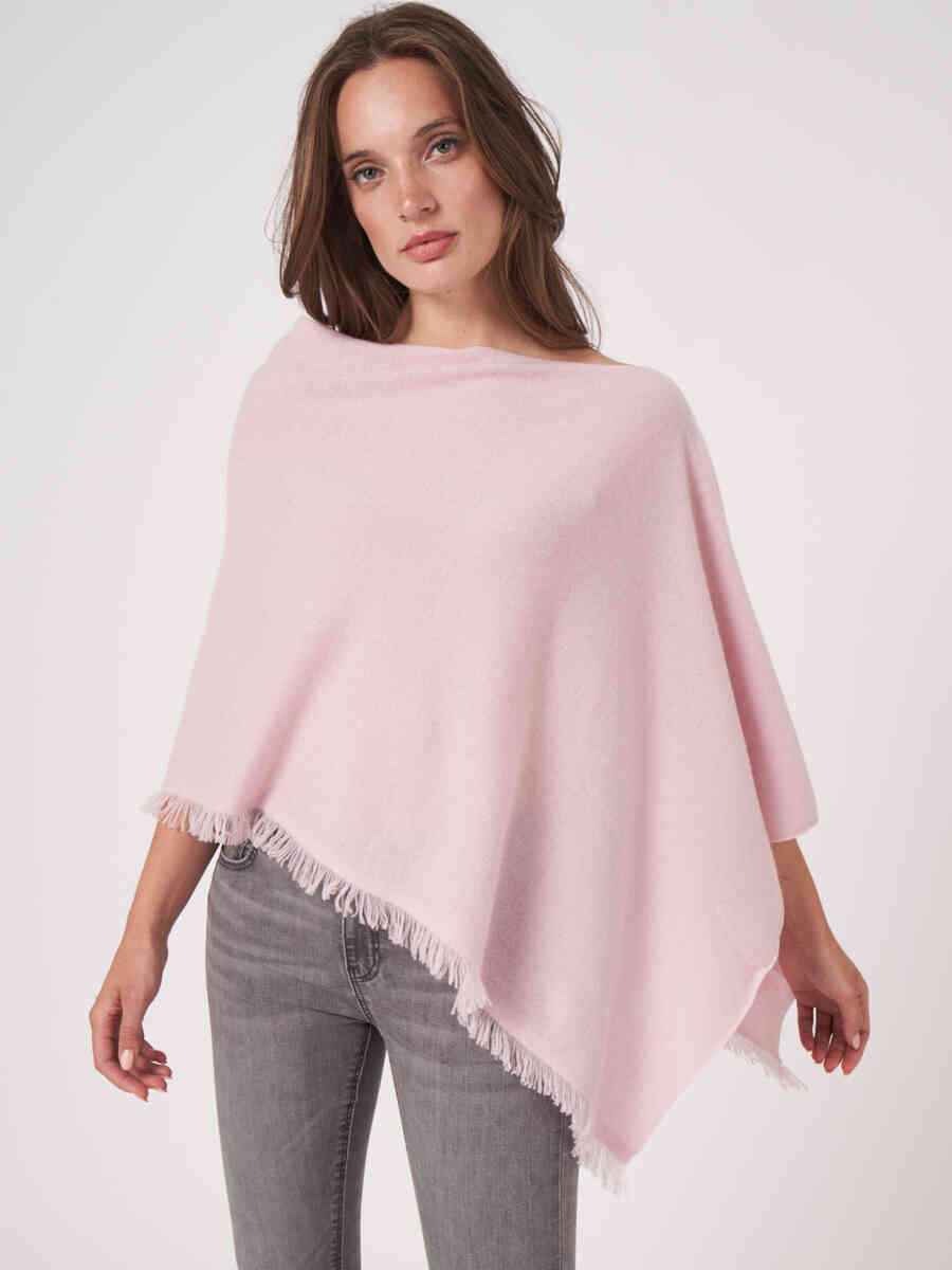 Fine knit organic cashmere poncho with fringes image number 0