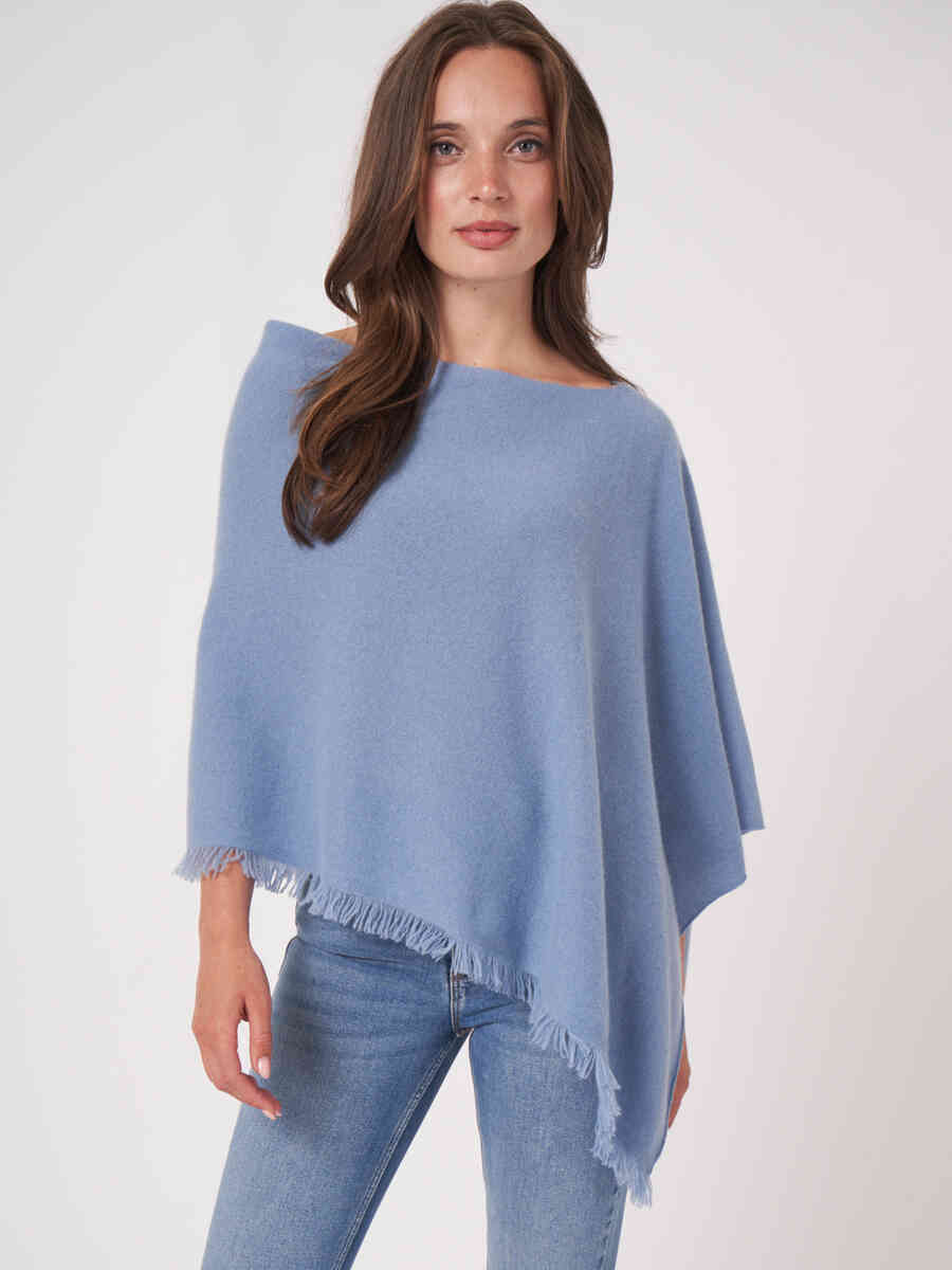 Fine knit organic cashmere poncho with fringes