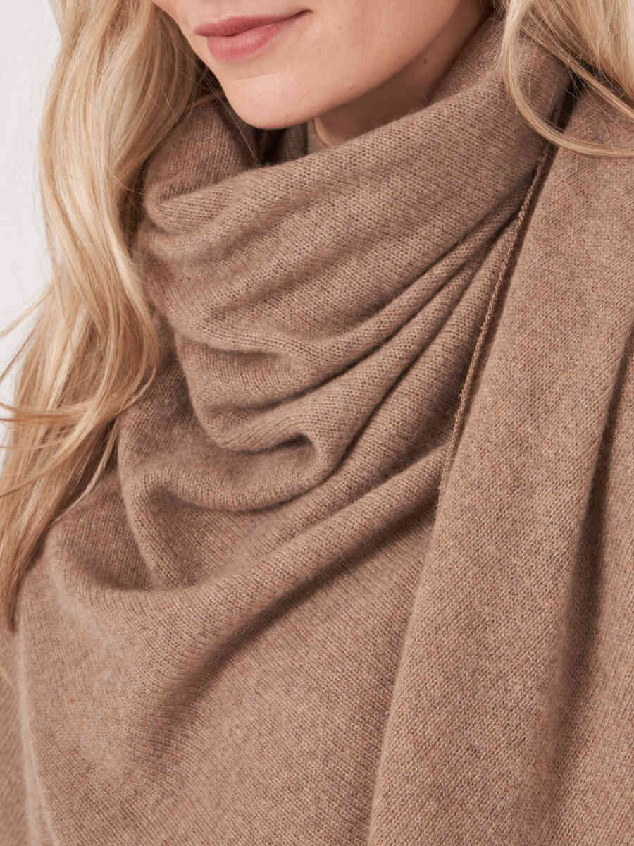 Fine knit organic cashmere triangular scarf image number 7