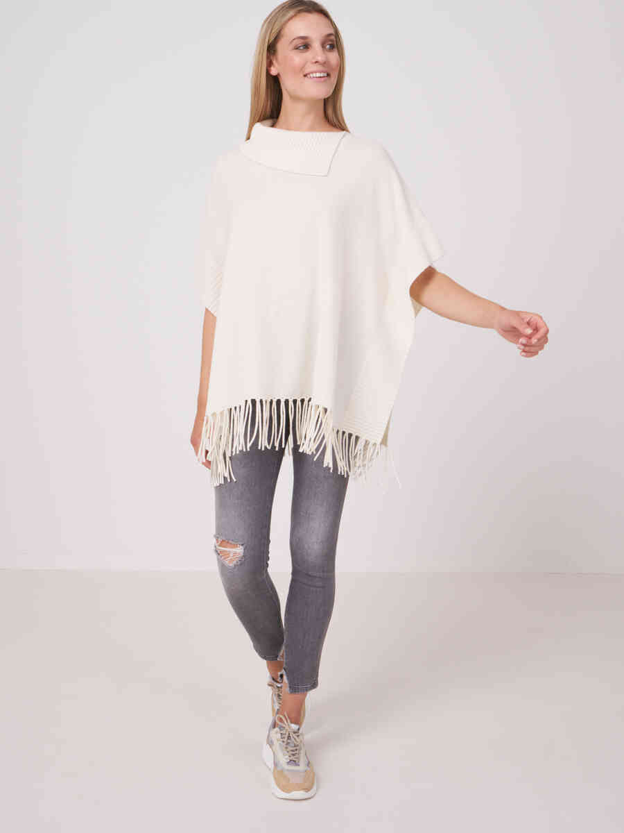 Cashmere blend poncho with long fringes image number 3