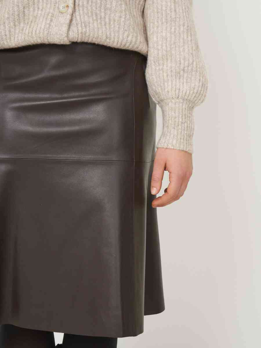 Knee length A-line leather skirt image number 2
