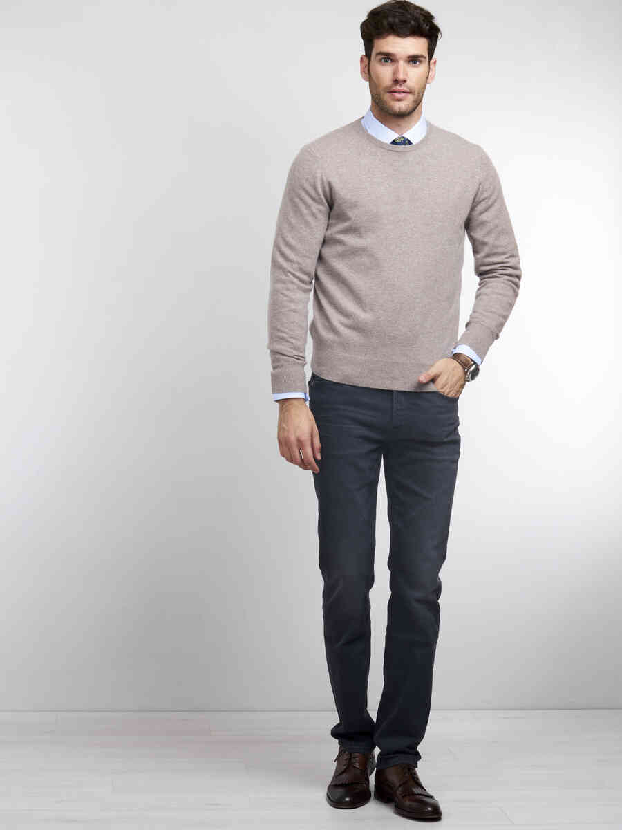 Men's cashmere round neck sweater image number 3