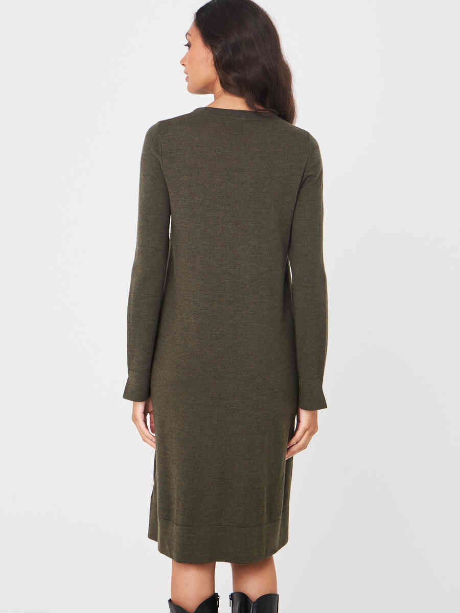 Knitted merino wool dress with slit sleeves image number 5