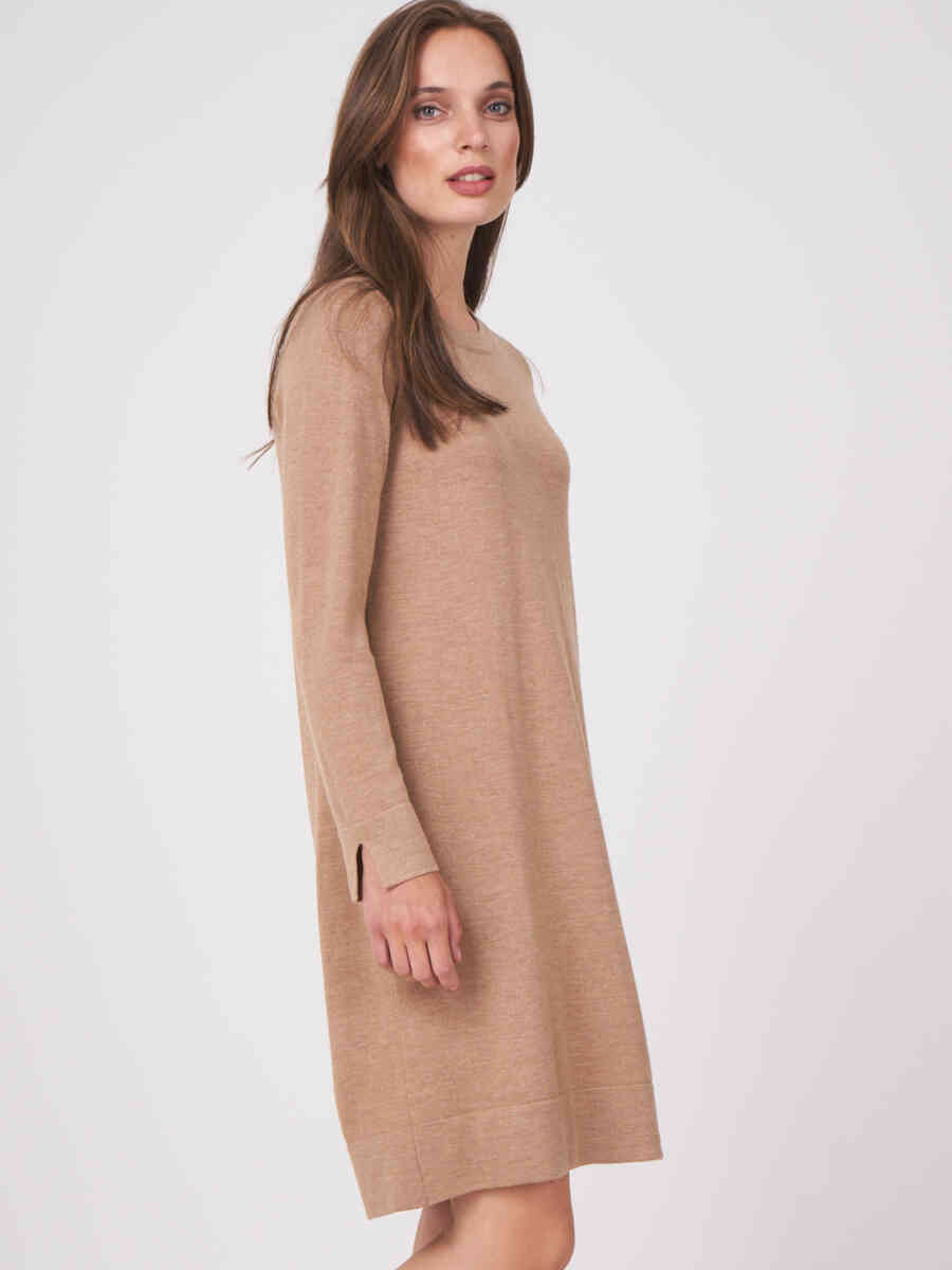 Knitted merino wool dress with slit sleeves image number 12