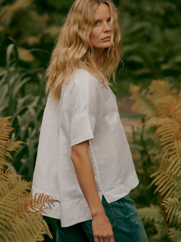 Women&rsquo;s linen embroidered batwing blouse | repeat