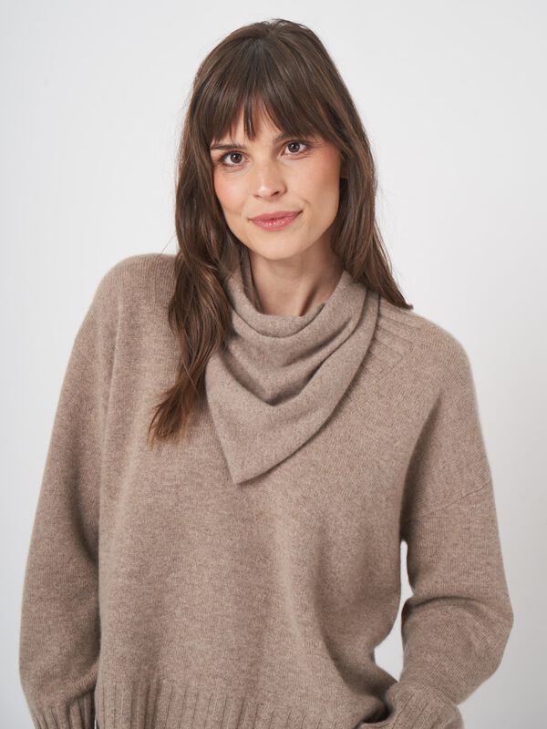 Driehoekige cashmere bandana - biologisch & elegant