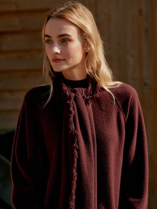 Fringed organic cashmere scarf